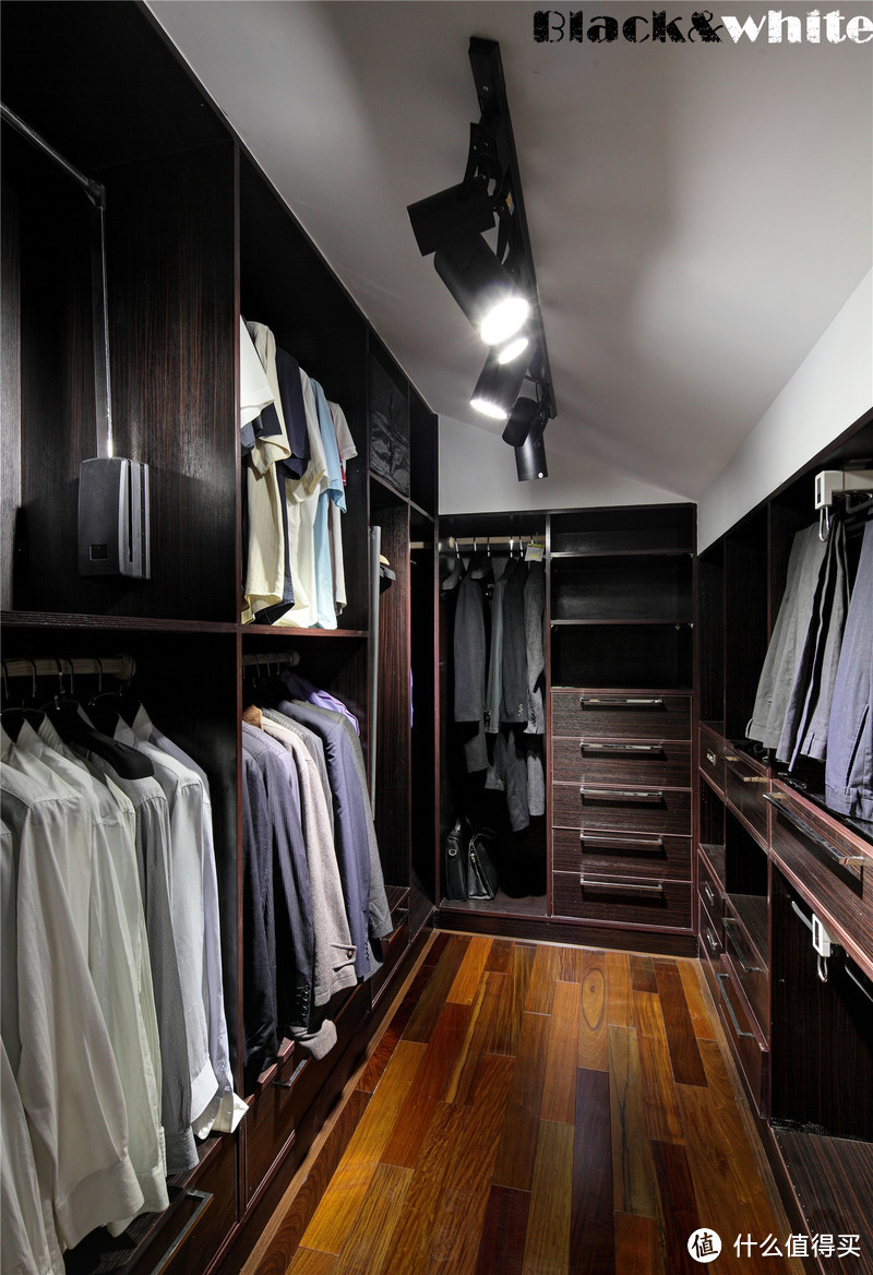 如何搞定衣帽间的装修 衣帽间装修全攻略分享